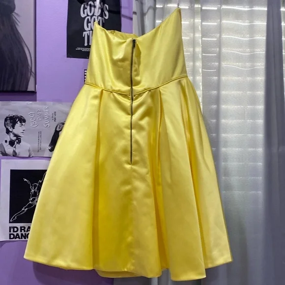 Sherri Hill Dress 4 - Picture 3 of 5